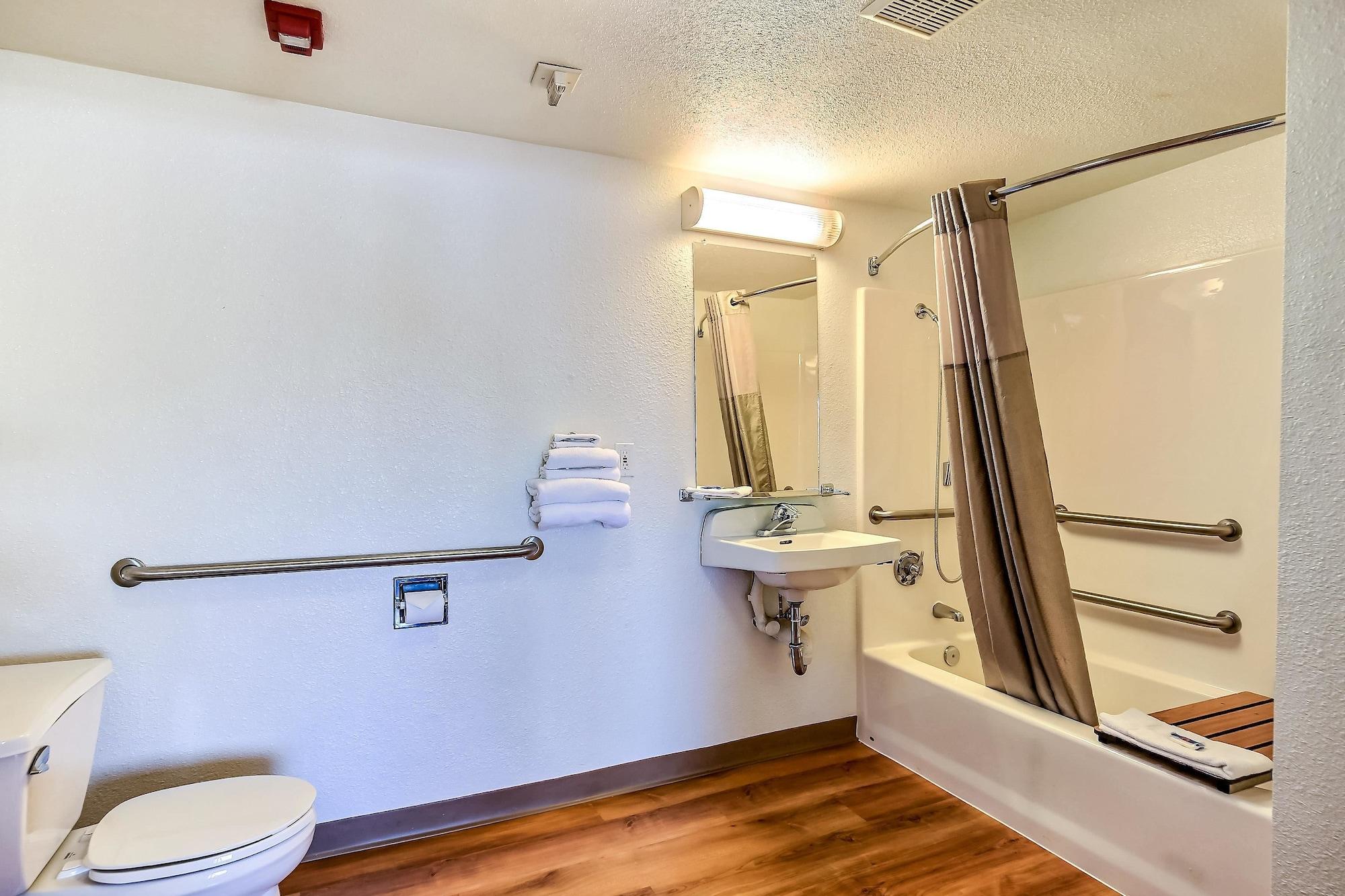 Motel 6-Oakland, Ca - Embarcadero Ngoại thất bức ảnh