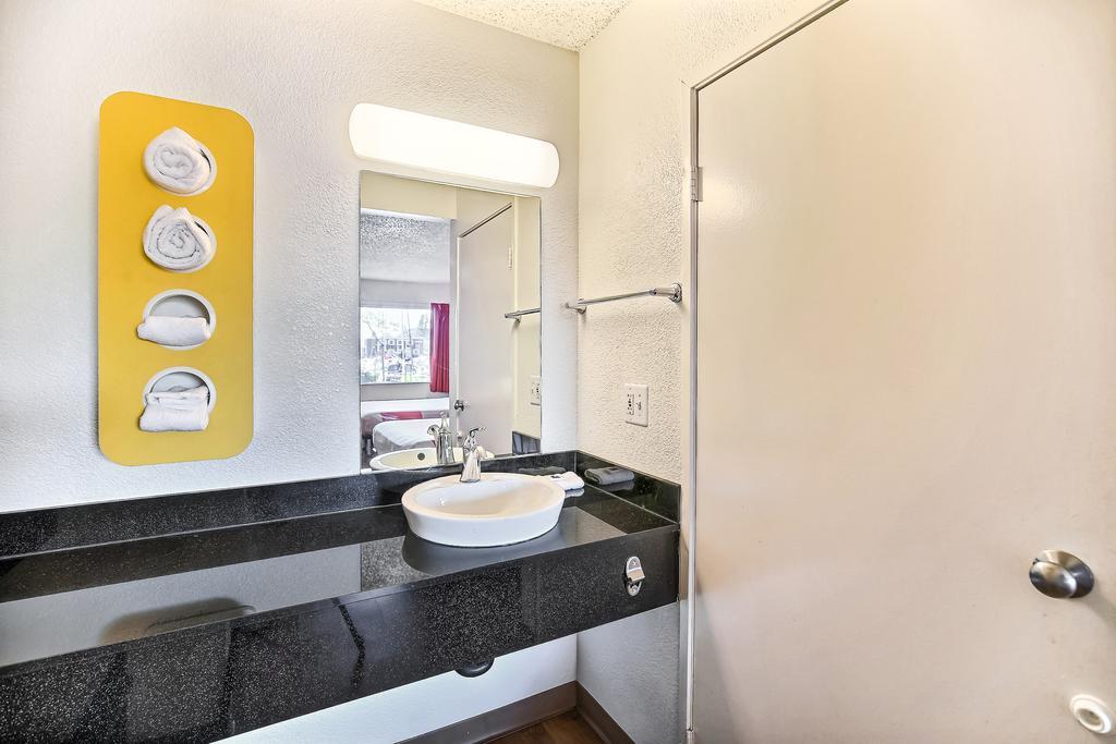 Motel 6-Oakland, Ca - Embarcadero Ngoại thất bức ảnh